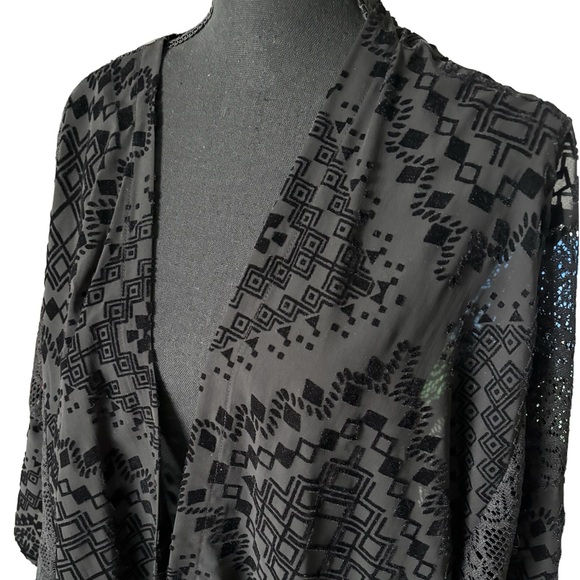 Hollister Black Burnout Velvet Crochet Kimono or Coverup - Picture 2 of 3